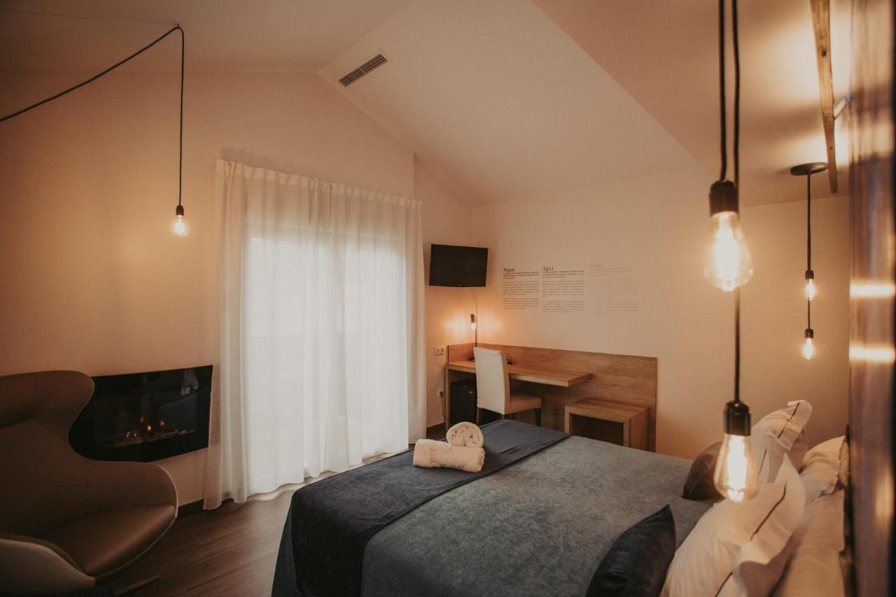 La Trobada Hotel Boutique 里波尔 外观 照片
