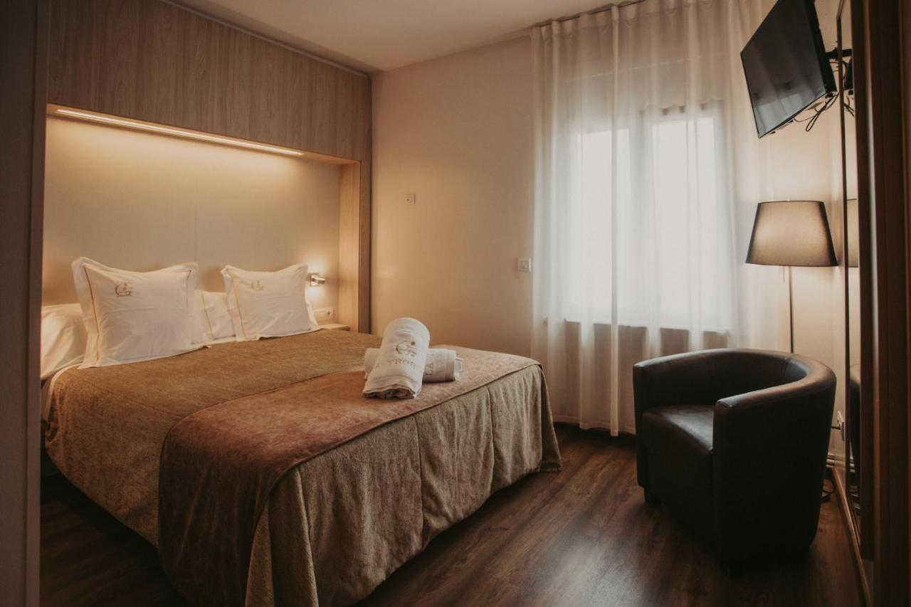La Trobada Hotel Boutique 里波尔 外观 照片