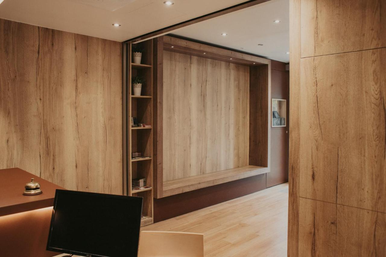 La Trobada Hotel Boutique 里波尔 外观 照片